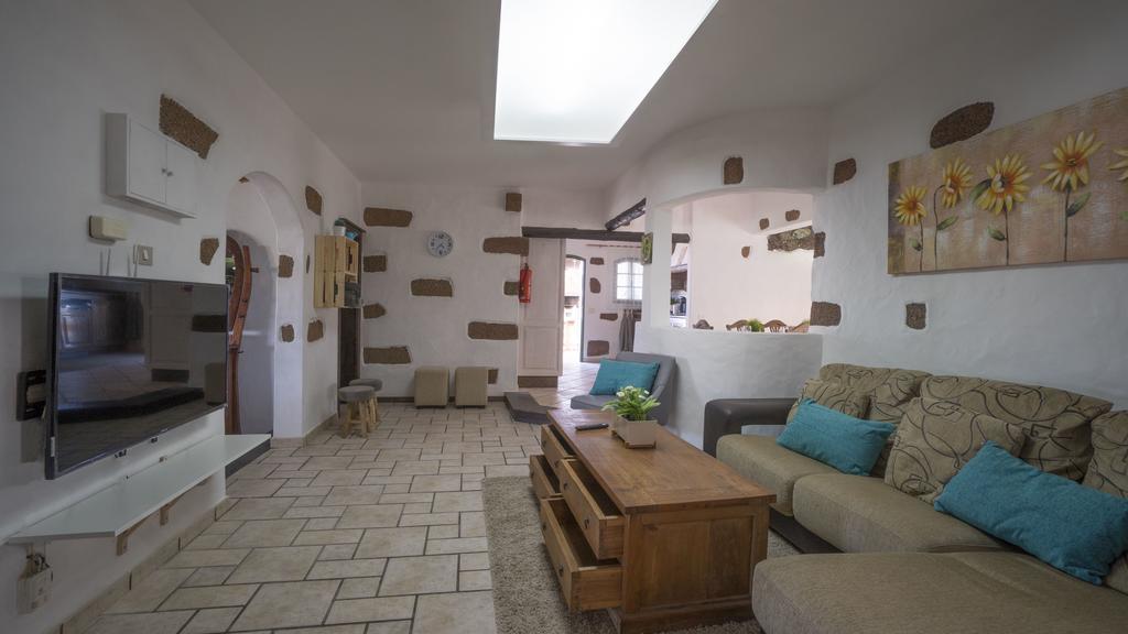 Villa With Amazing Views, Jacuzzi And Private Pool San Bartolomé Exterior foto