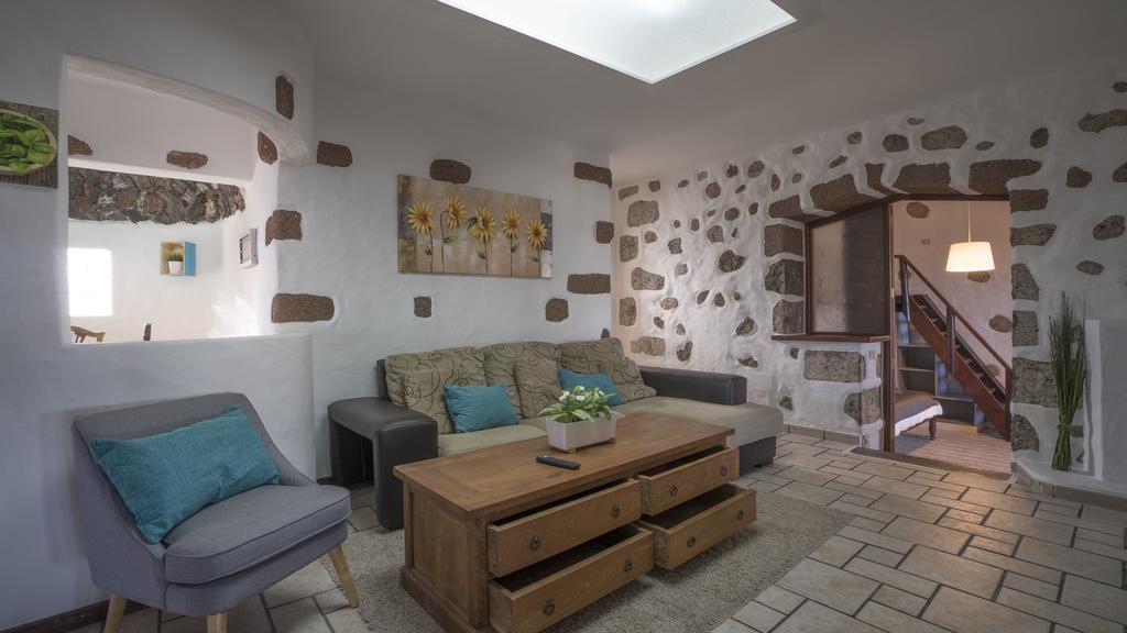 Villa With Amazing Views, Jacuzzi And Private Pool San Bartolomé Exterior foto